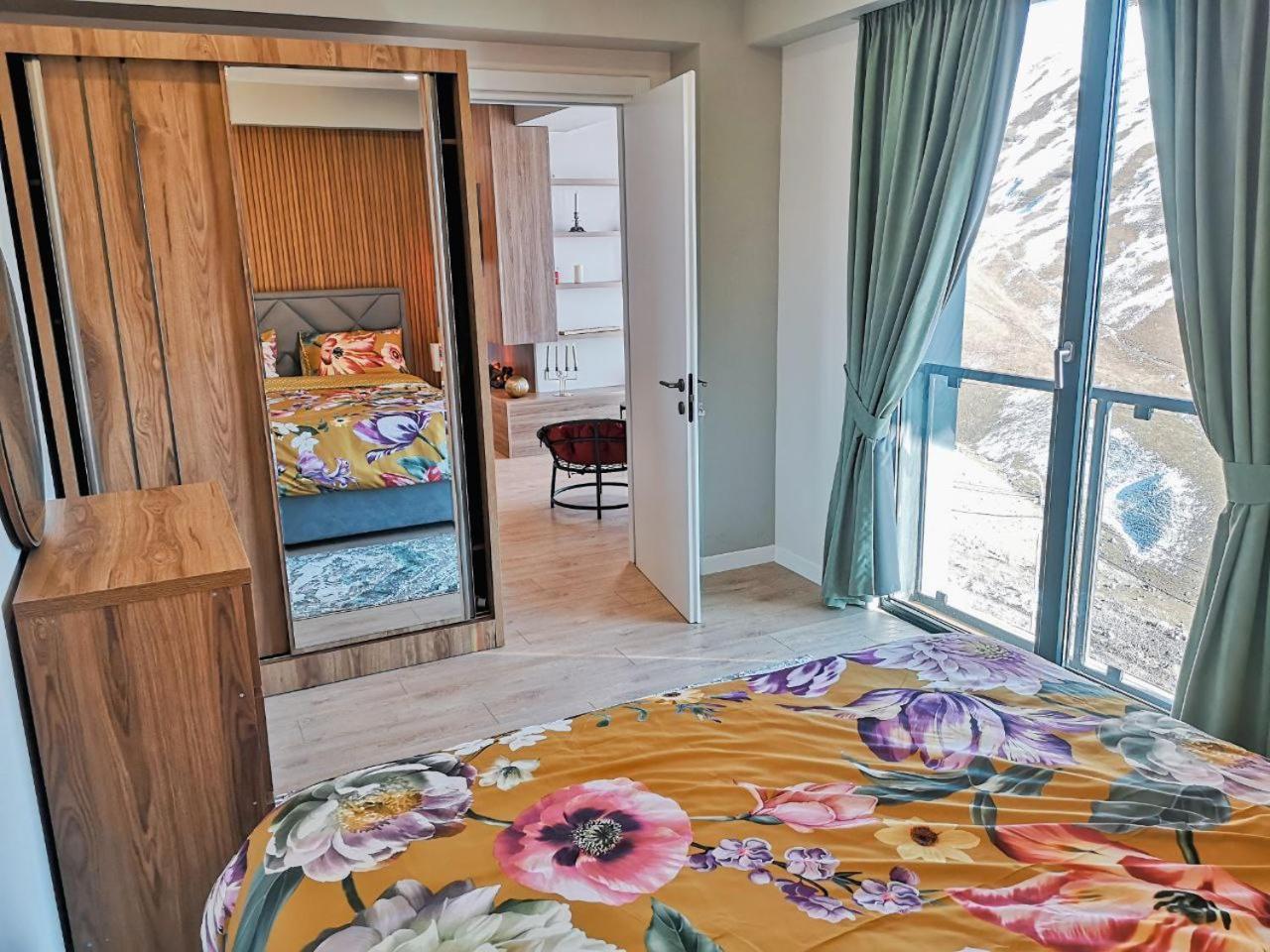Gudauri Travel Chalets In New Gudauri Ruang foto